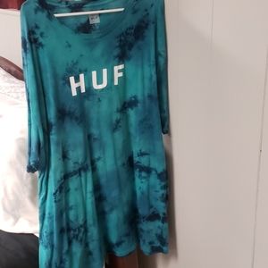 HUF XL T SHIRT